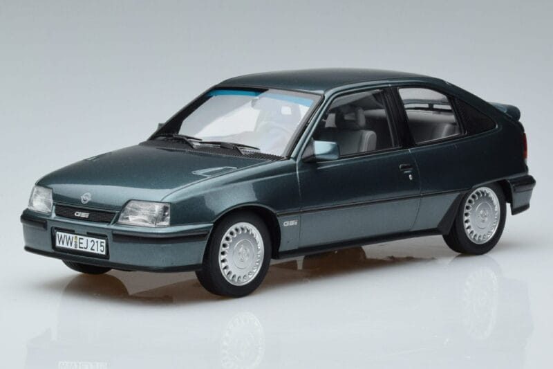 Opel Kadett E GSi Bleu Métallisé Norev 1:18 183614 Métal Moulé