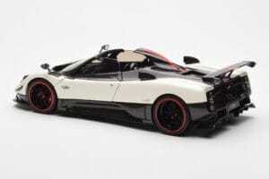 Pagani Zonda Cinque Roadster Blanc Benny Almost Real 1:18 850611001 Métal Moulé — image 7 sur 8