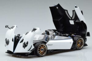 Pagani Zonda HP Barchetta Carbon Fiber Blanc LCD 1:18 LCD18009-WH Métal Moulé — image 2 sur 9