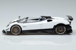 Pagani Zonda HP Barchetta Carbon Fiber Blanc LCD 1:18 LCD18009-WH Métal Moulé — image 5 sur 9