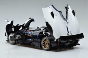 Pagani Zonda HP Barchetta Carbon Fiber Blanc LCD 1:18 LCD18009-WH Métal Moulé — image 7 sur 9