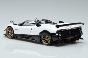Pagani Zonda HP Barchetta Carbon Fiber Blanc LCD 1:18 LCD18009-WH Métal Moulé — image 8 sur 9