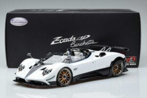Pagani Zonda HP Barchetta Carbon Fiber Blanc LCD 1:18 LCD18009-WH Métal Moulé — image 9 sur 9