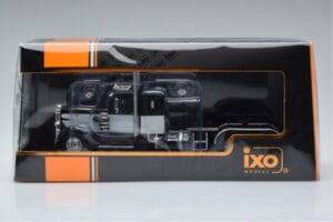 Peterbilt 350 Noir IXO 1:43 TR114 Métal Moulé — image 6 sur 6