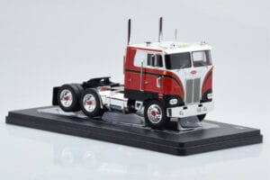 Peterbilt 352 Pacemaker Rouge Blanc IXO 1:43 TR097 Métal Moulé — image 3 sur 4