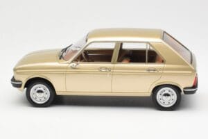 Peugeot 104 GR Beige Métallisé Norev 1:18 184904 Métal Moulé — image 3 sur 6