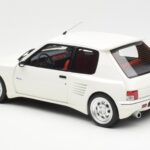 Peugeot 205 Dimma Blanc Otto 1:18 OT681 - image 5 of 6