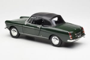 Peugeot 404 Cabriolet Antique Green Édition Limitée Norev 1:18 184829 Métal Moulé — image 7 sur 8