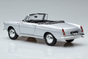 Peugeot 404 Cabriolet Argent Norev 1:18 184835 Métal Moulé — image 7 sur 8