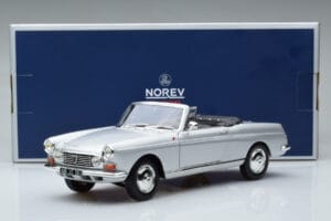 Peugeot 404 Cabriolet Argent Norev 1:18 184835 Métal Moulé — image 8 sur 8