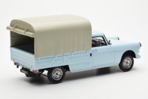 Peugeot 404 Pick-up Bache Bleu Pastel Otto 1:18 OT1036 Résine — image 2 sur 6