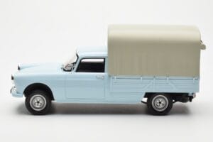 Peugeot 404 Pick-up Bache Bleu Pastel Otto 1:18 OT1036 Résine — image 3 sur 6