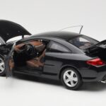 Peugeot 407 Coupé Noir Norev 1:18 - image 5 of 8
