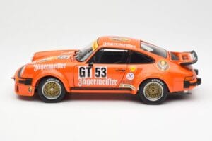 Porsche 911 934 Jagermeister 1977 Schuco 1:18 450033500 Métal Moulé — image 4 sur 8