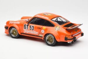 Porsche 911 934 Jagermeister 1977 Schuco 1:18 450033500 Métal Moulé — image 7 sur 8