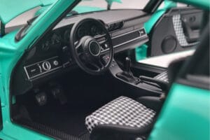 Porsche 911 964 RUF SCR Pearl Mint Vert Almost Real 1:18 880206 Métal Moulé — image 8 sur 10