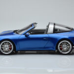 Porsche 911 991 4S Targa Bleu GT Spirit 1:18 - image 3 of 5