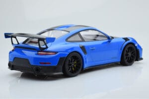 Porsche 911 GT2 RS 991.2 Weissach Package Bleu Jantes Magnésium Noires Minichamps 1:18 153068316 Métal Moulé — image 2 sur 6