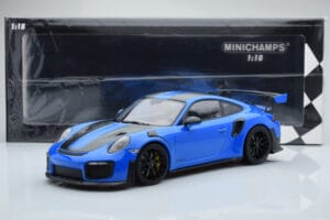 Porsche 911 GT2 RS 991.2 Weissach Package Bleu Jantes Magnésium Noires Minichamps 1:18 153068316 Métal Moulé — image 6 sur 6
