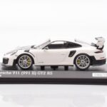 Porsche 911 991.2 GT2 RS Blanc Minichamps 1:43