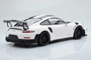 Porsche 911 GT2 RS 991.2 Weissach Package Blanc Jantes Magnésium Noires Minichamps 1:18 153068309 Métal Moulé — image 2 sur 6