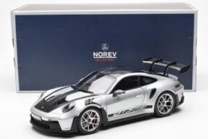 Porsche 911 992 GT3 Weissach Pack GT Argent Métallique Norev 1:18 187366 Métal Moulé — image 8 sur 8