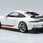 Porsche 911 992 GT3 Blanc Norev 1:18 - image 6 of 7