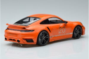 Porsche 911 992 Turbo S China 20th Anniversary Orange Minichamps 1:18 155069171 Métal Moulé — image 2 sur 6