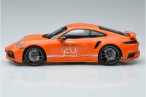 Porsche 911 992 Turbo S China 20th Anniversary Orange Minichamps 1:18 155069171 Métal Moulé — image 3 sur 6