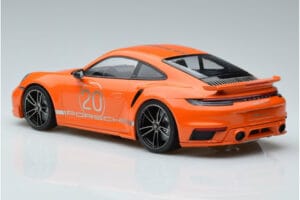 Porsche 911 992 Turbo S China 20th Anniversary Orange Minichamps 1:18 155069171 Métal Moulé — image 5 sur 6