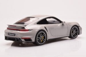 Porsche 911 992 Turbo S Crayon Gris GT Spirit 1:18 GT431 Résine — image 2 sur 6