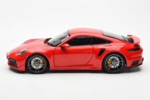 Porsche 911 992 Turbo S Sport Design Rouge Minichamps 1:18 113069078 Métal Moulé — image 4 sur 8