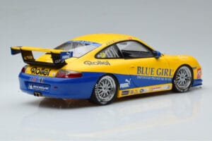 Porsche 911 996 GT3 Cup #88 Macau Winner 2005 AUTOart 1:18 80574 Métal Moulé — image 3 sur 7