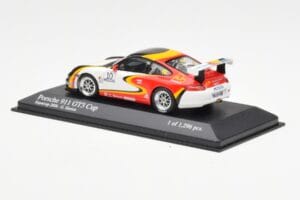 Porsche 911 996 GT3 Cup #10 G. Horion Porsche Supercup 2006 Minichamps 1:43 400066410 Métal Moulé — image 3 sur 4