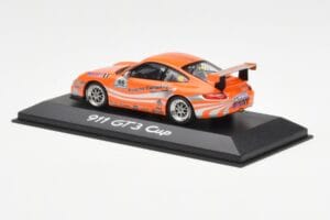 Porsche 911 996 GT3 Cup #88 Adidas Minichamps 1:43 WAP02012217 Métal Moulé — image 3 sur 4