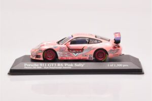 Porsche 911 996 GT3 RS Pink Sally #45 Petty / Jeanette Phoenix 250 2004 Minichamps 1:43