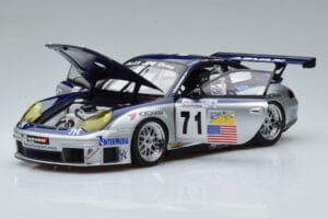 Porsche 911 996 GT3 RSR #71 A. Job 2005 AUTOart 1:18 80583 Métal Moulé — image 2 sur 7