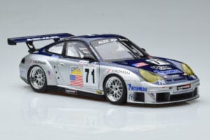 Porsche 911 996 GT3 RSR #71 A. Job 2005 AUTOart 1:18 80583 Métal Moulé — image 5 sur 7