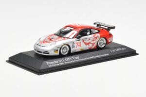 Porsche 911 996 GT3 RSR Flying Lizard #74 M. Rockenfeller / D. Cunningham / S. Neiman / J. Pechnik / J. Van Overbeek Rolex 24 — image 2 sur 4