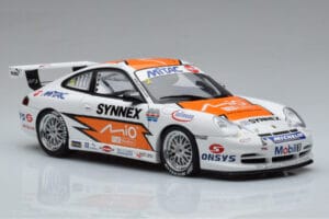 Porsche 911 996 GT3 R #1 C. Kwan Carrera Cup Asia 2004 AUTOart 1:18 80487 Métal Moulé — image 5 sur 7