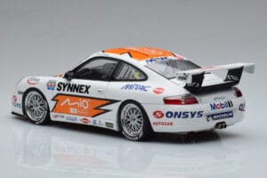 Porsche 911 996 GT3 R #1 C. Kwan Carrera Cup Asia 2004 AUTOart 1:18 80487 Métal Moulé — image 6 sur 7