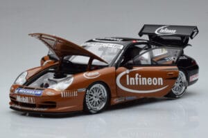 Porsche 911 996 GT3 R #2 S. Miau Carrera Cup Asia 2004 AUTOart 1:18 80488 Métal Moulé — image 2 sur 7