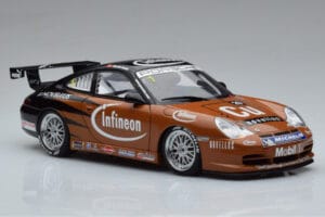 Porsche 911 996 GT3 R #2 S. Miau Carrera Cup Asia 2004 AUTOart 1:18 80488 Métal Moulé — image 5 sur 7