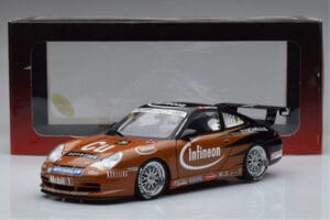 Porsche 911 996 GT3 R #2 S. Miau Carrera Cup Asia 2004 AUTOart 1:18 80488 Métal Moulé — image 7 sur 7