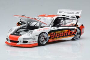 Porsche 911 997 GT3 Cup #98 P. Ma Carrera Cup Asia 2006 AUTOart 1:18 80689 Métal Moulé — image 2 sur 7