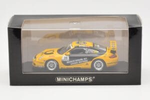 Porsche 911 997 GT3 Cup Tolimit Motorsport #39 Menzel Porsche Supercup 2007 Minichamps 1:43 400066439 Métal Moulé — image 4 sur 4
