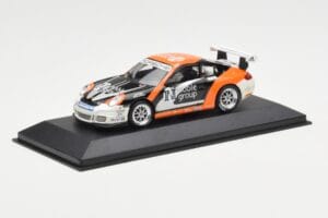 Porsche 911 997 GT3 Cup Noble Group #6 D. Watts Carrera Cup GB 2009 Minichamps 1:43 400076409 Métal Moulé — image 2 sur 4