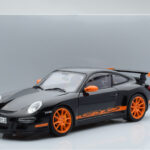 Porsche 911 997 GT3 RS Noir AUTOart 1:18 - image 8 of 8