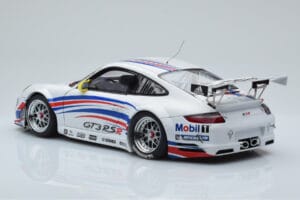 Porsche 911 997 GT3 RSR #1 Presentation Car 2007 AUTOart 1:18 WAP02100618 Métal Moulé — image 7 sur 8