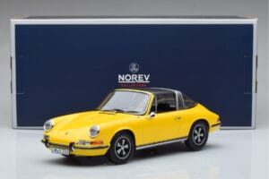 Porsche 911 E Targa Norev 1:18 187643 Métal Moulé — image 7 sur 7